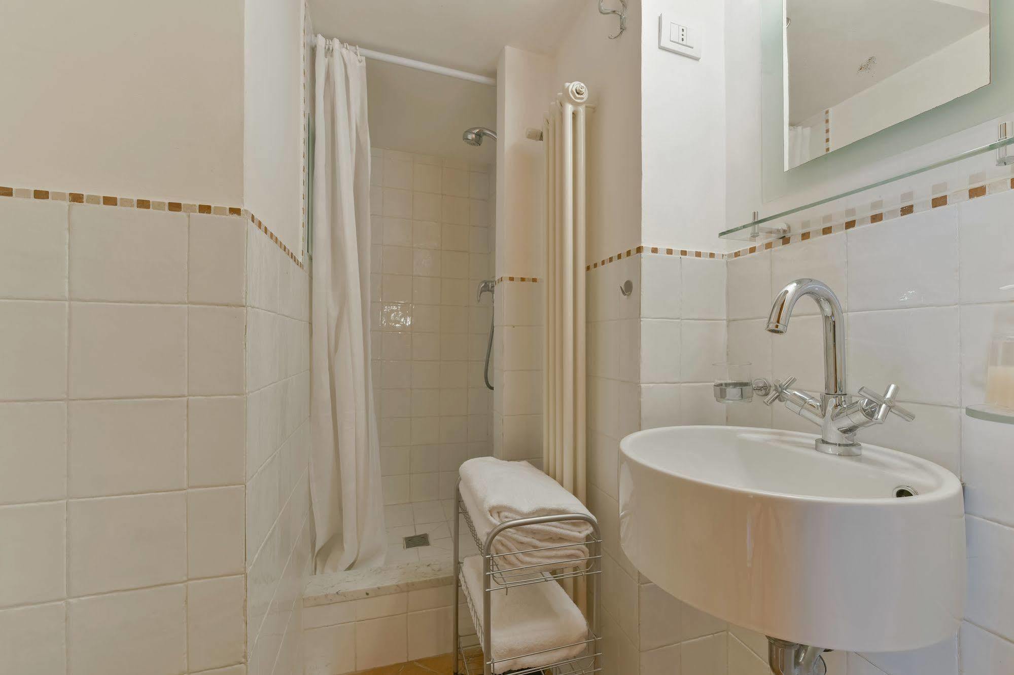 Palazzo Uguccioni Apartments Firenze Eksteriør billede